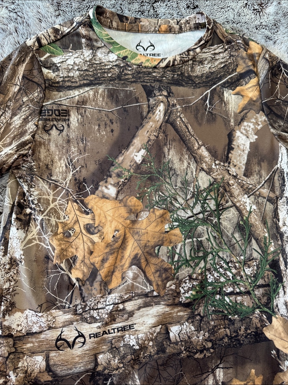 Realtree Forest Edge Camouflage Long Sleeve Performance Boys 8 Shirt Outdoors - Picture 2 of 12